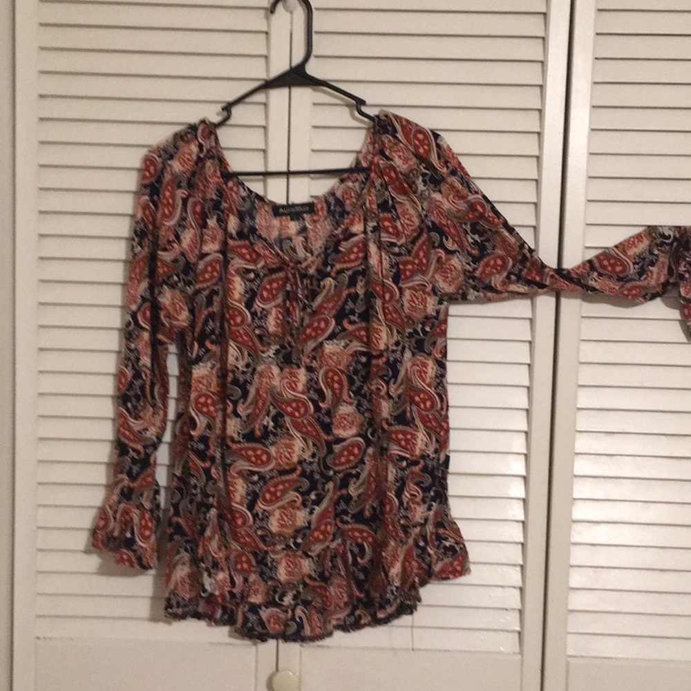 Ladies long sleeve blouse